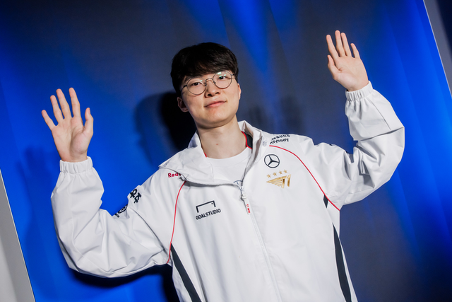 Faker hé lộ "bí mật" thuở nhỏ, hóa ra "G.O.A.T" cũng thích trò may rủi- Ảnh 1.