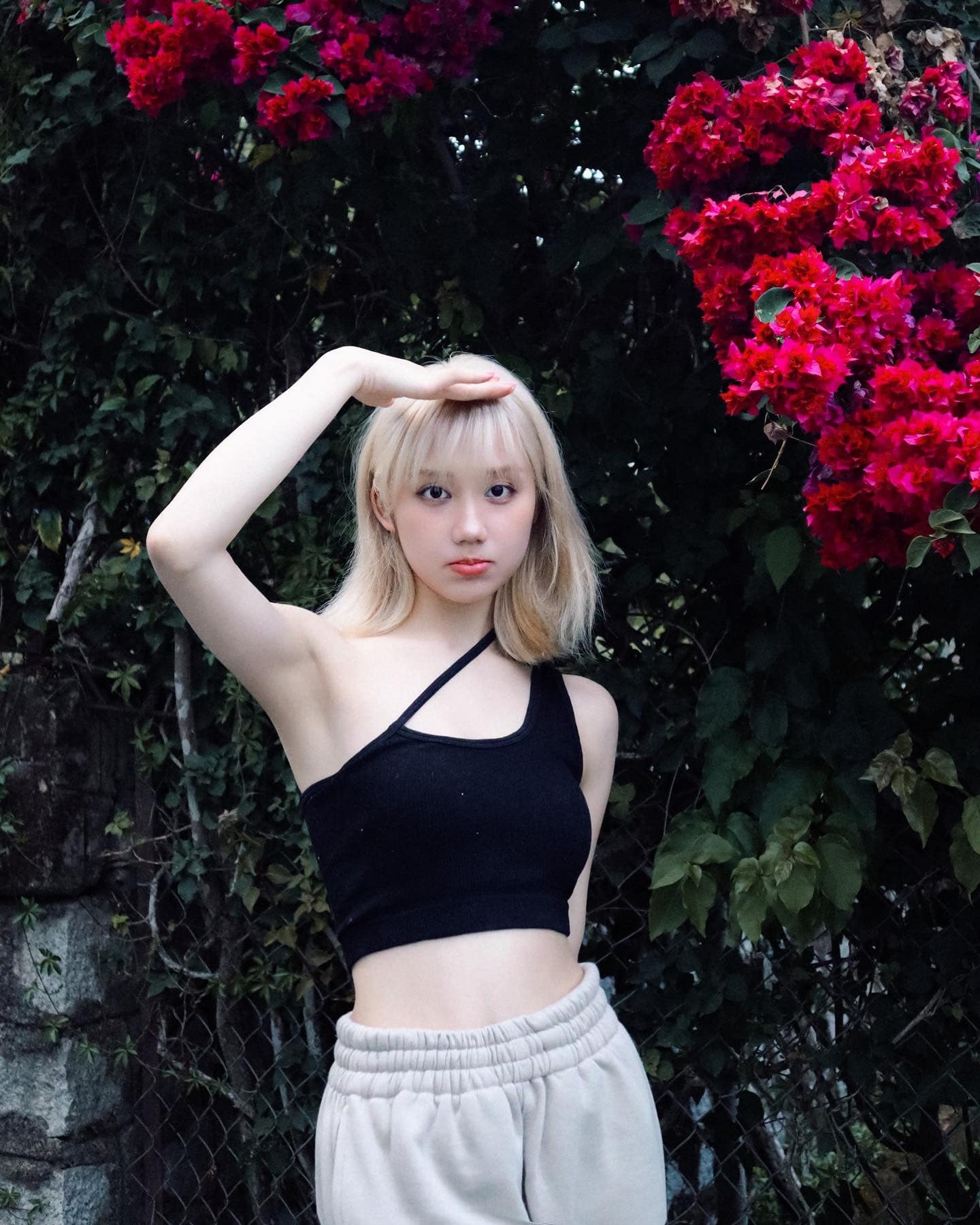 Mian Young - nữ streamer đa tài từng thuộc nhóm SBTC